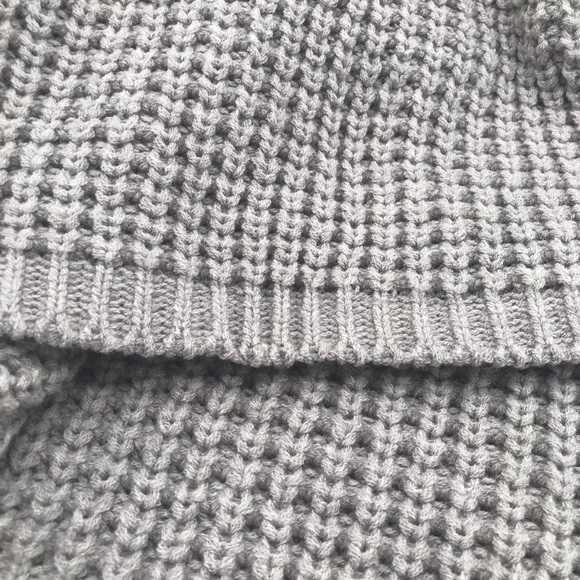 NWOT Aritzia Community Taupe Knit Infinity Scarf - Picture 4 of 4